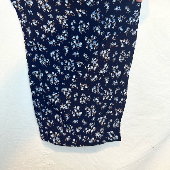 Baggy Floral Lightweight Pants - Picture 3 of 5
